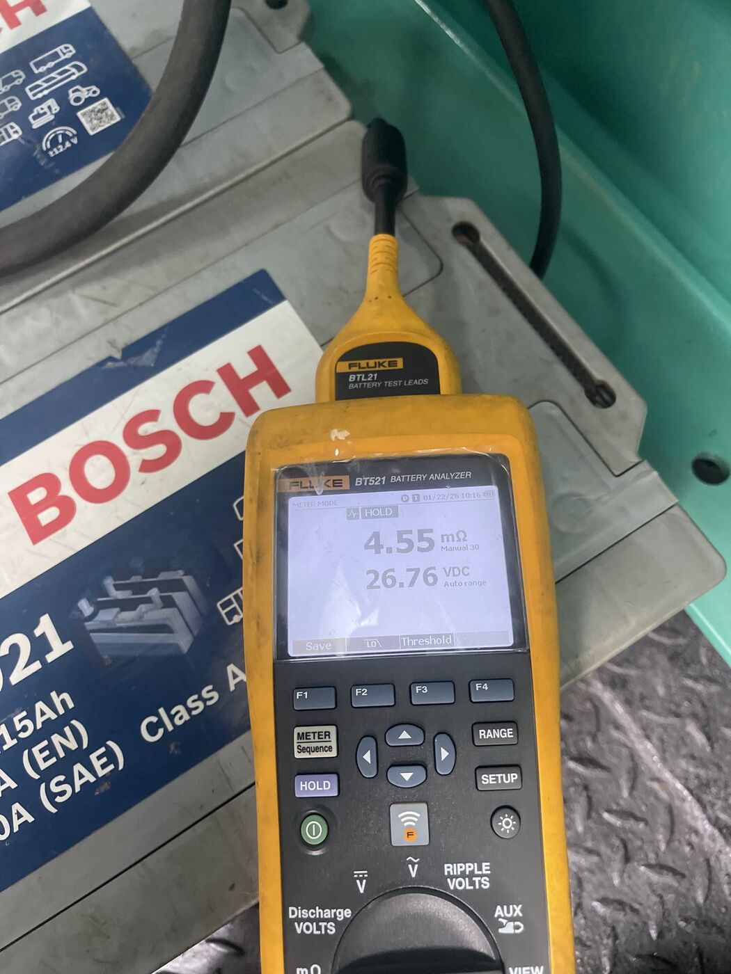 Battery analyser testing a battery's internal resistance and voltage